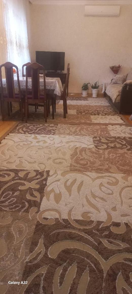 Apartment At Narimanov 151 Ganja Esterno foto